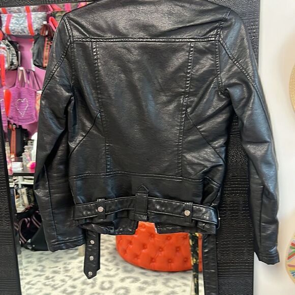 Black BLANKNYC Leather Jacket - Black w Silver Zippers Size XS Ripping on Coller - Picture 8 of 9